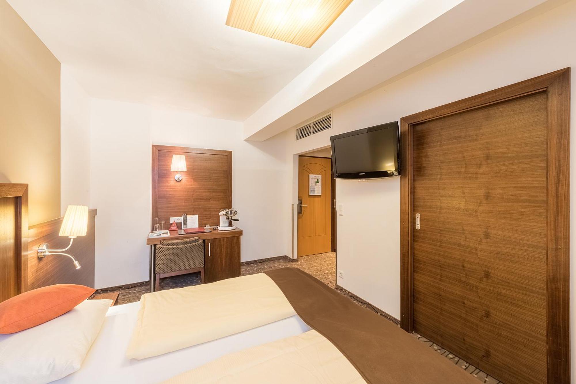 Comfort Single Room