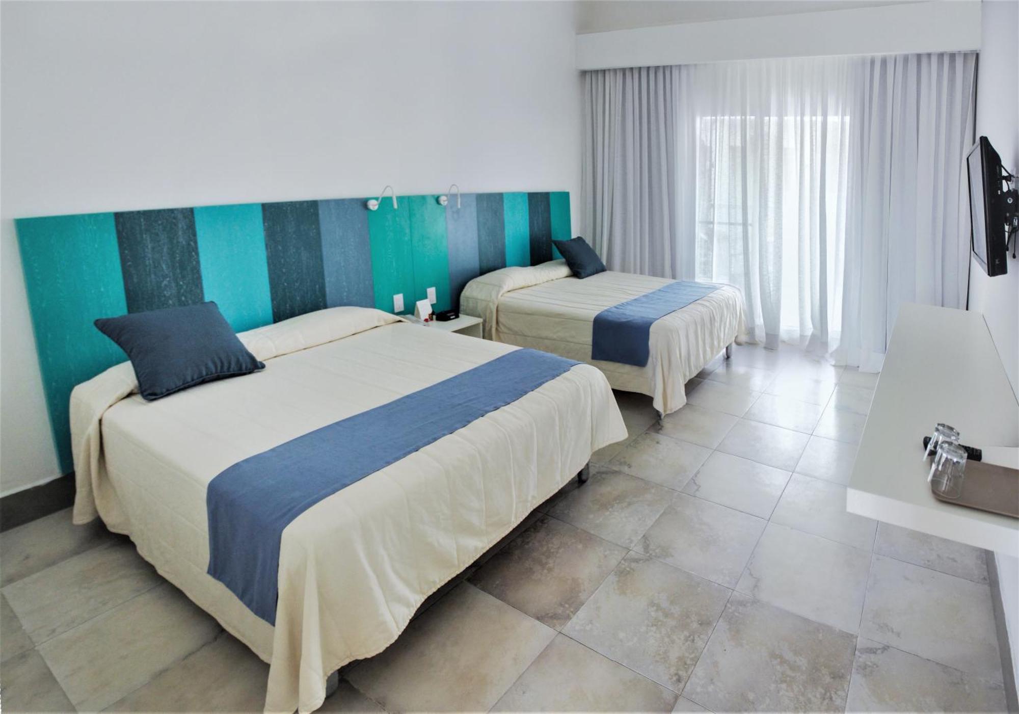 Habitación - 2 camas grandes - No Fumadores - Adaptada para personas con movilidad reducida
