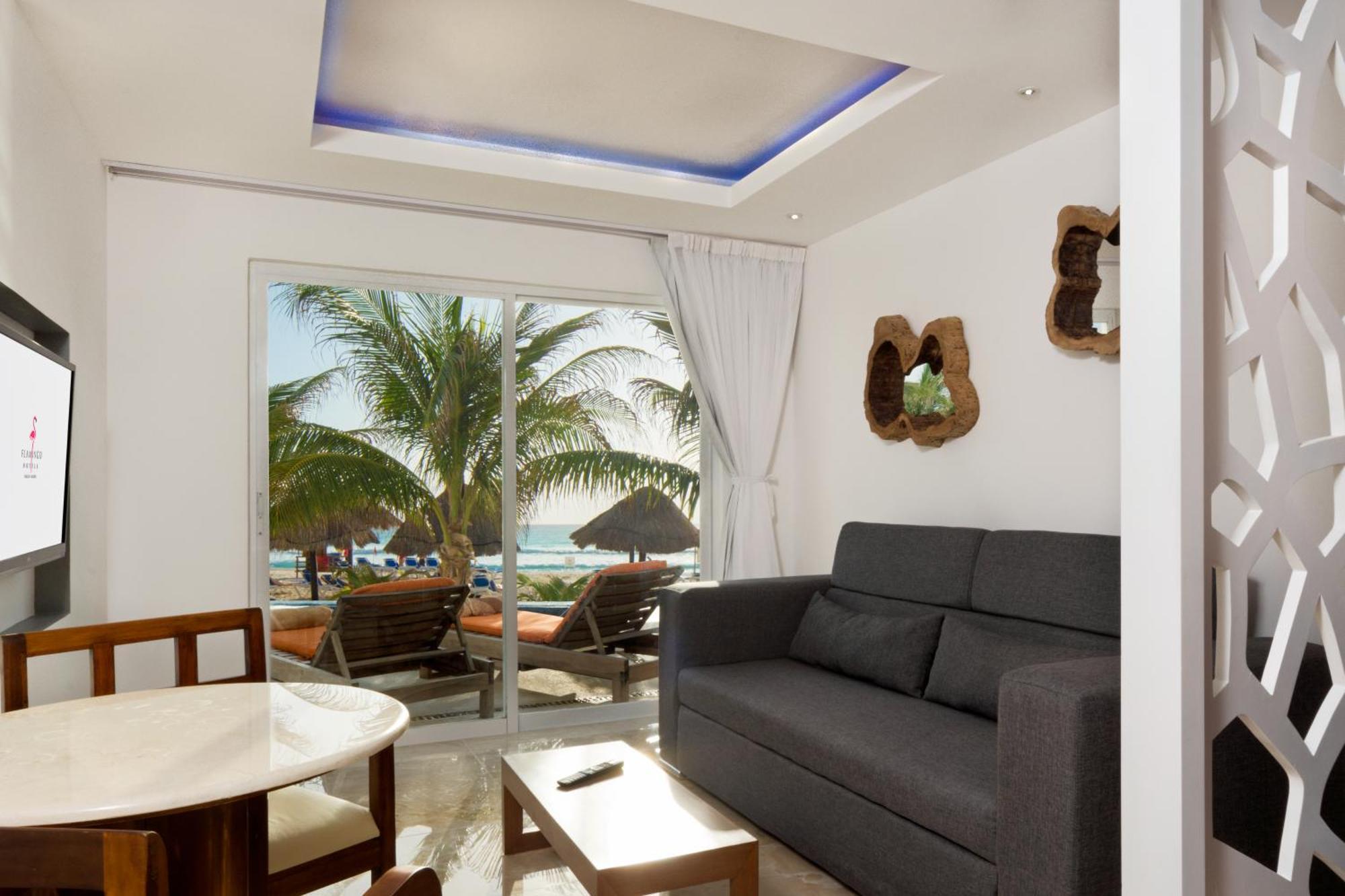 Junior Suite Swim Up - Adults Only
