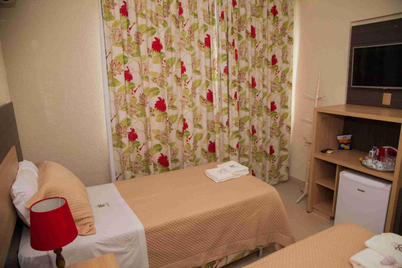 Quarto Deluxe com 2 Camas de Solteiro