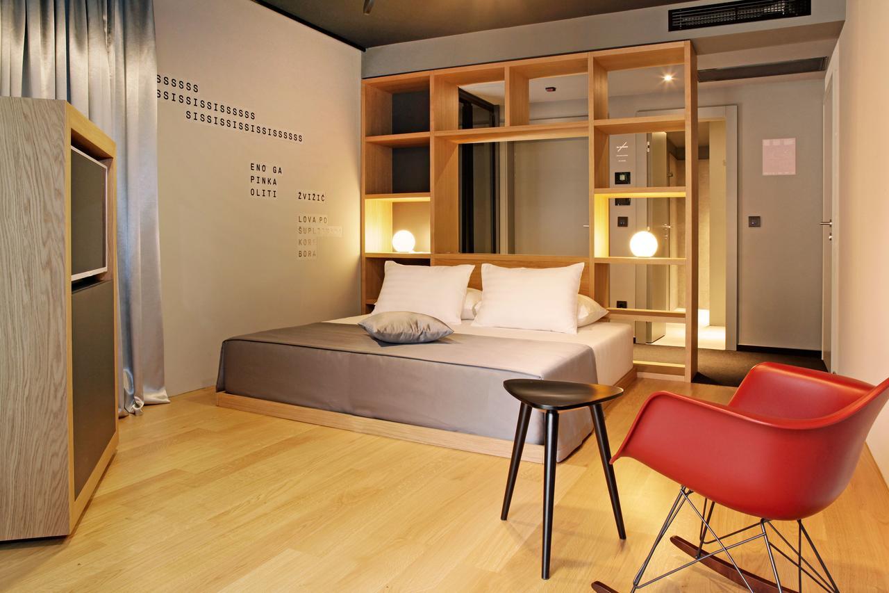 Klassieke Tweepersoonskamer met 1 Tweepersoonsbed of 2 Aparte Bedden en Balkon
