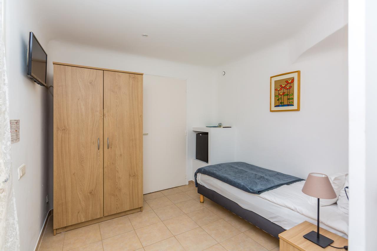 Standard Twin Room,696819627:JPEG