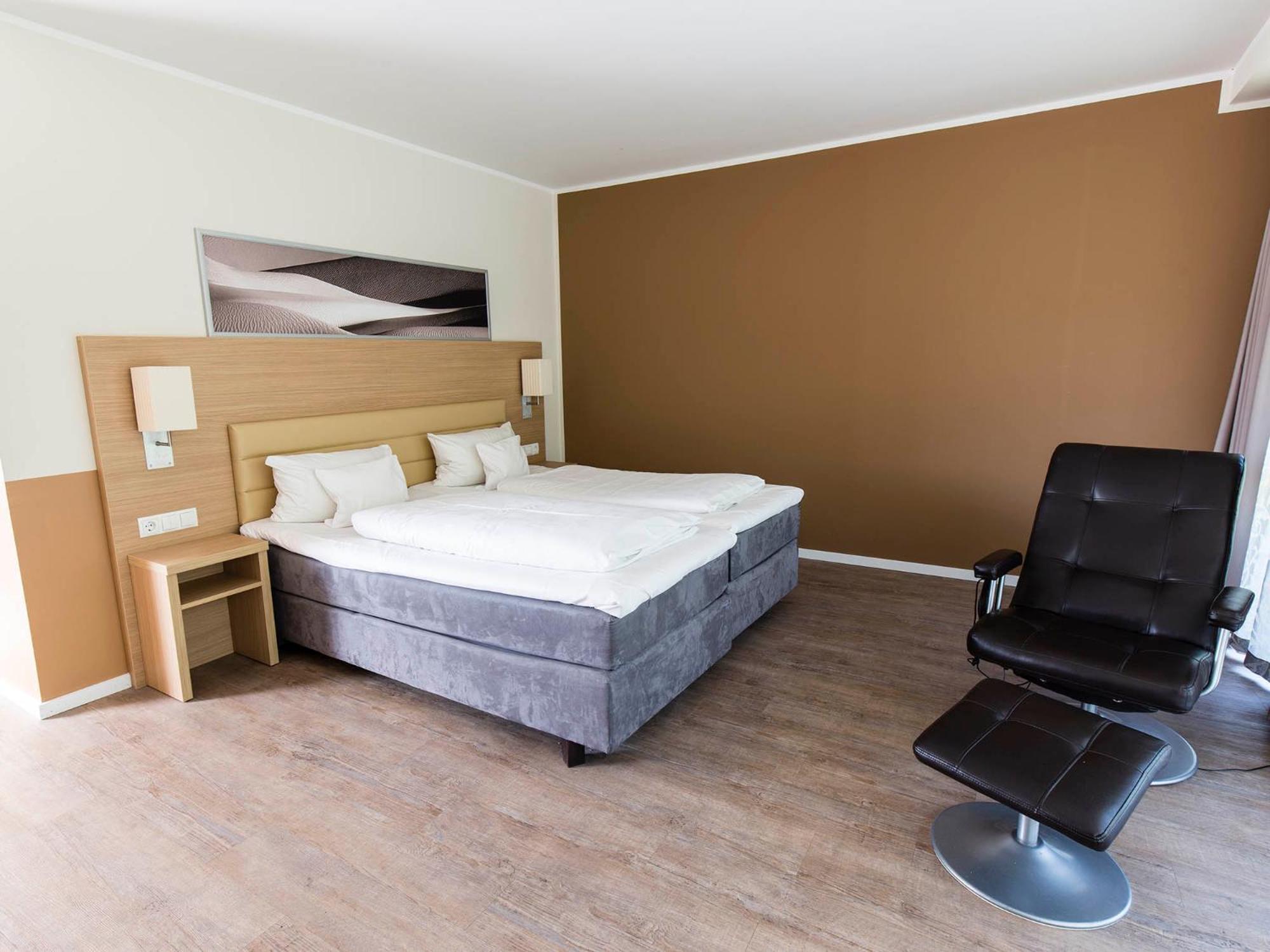 Deluxe Apartment,698275860:JPEG