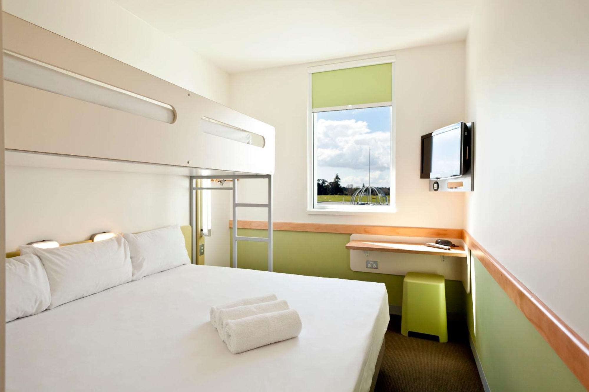 Camera Standard con Letto Queen-Size e Divano