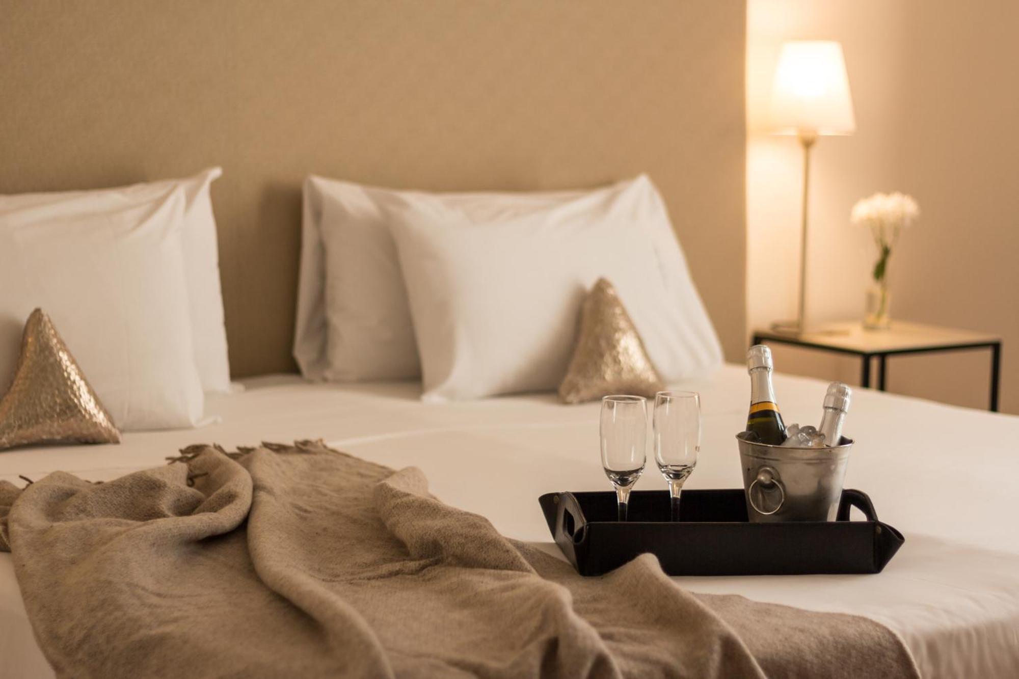 Quarto Executivo com Cama King-size ou 2 de Solteiro - Não Fumantes