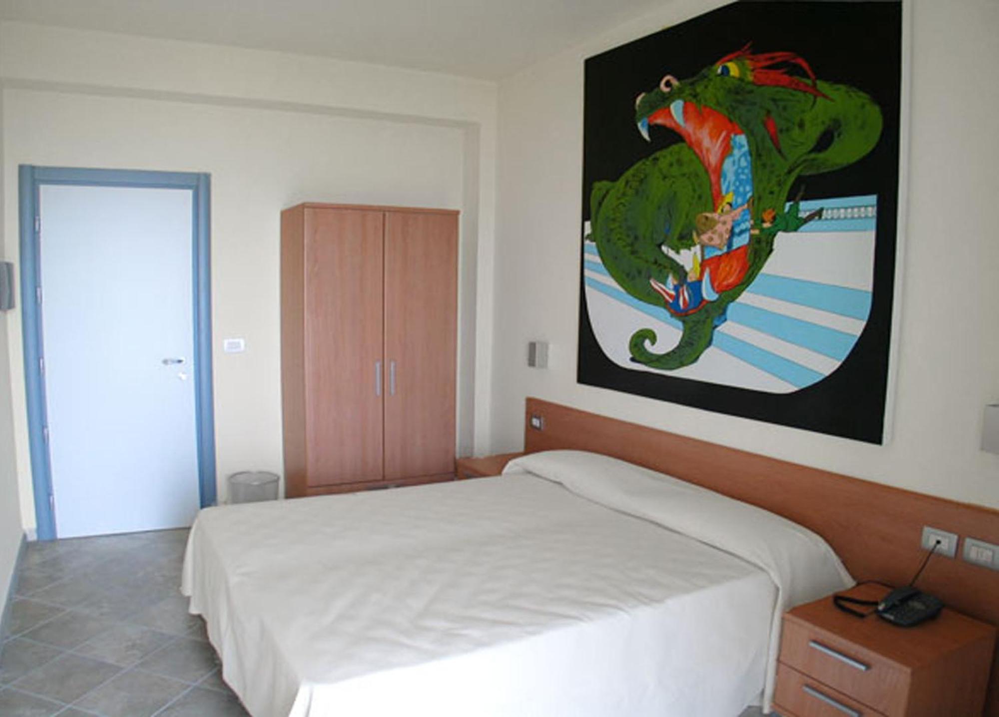 Triple Room,56650258:JPEG