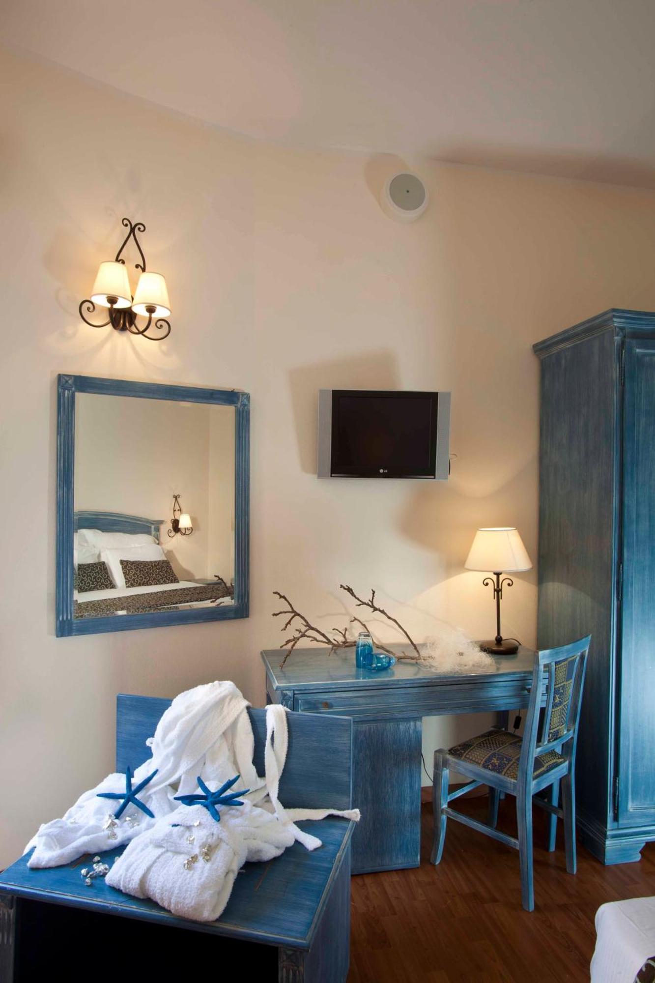 Double Room with Sea View - Beach Front,1001761269:JPEG
