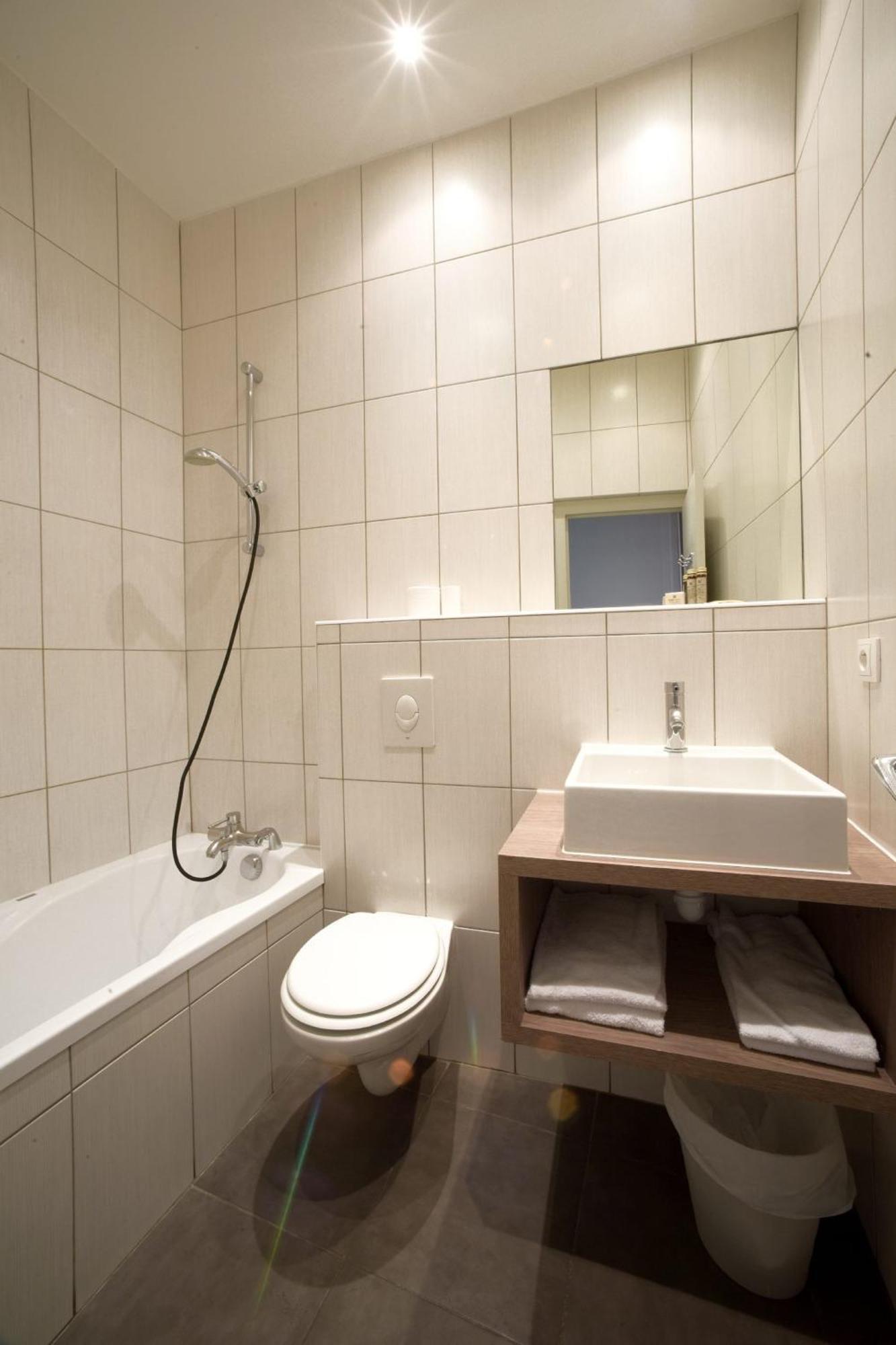Triple Room,705838297:JPEG