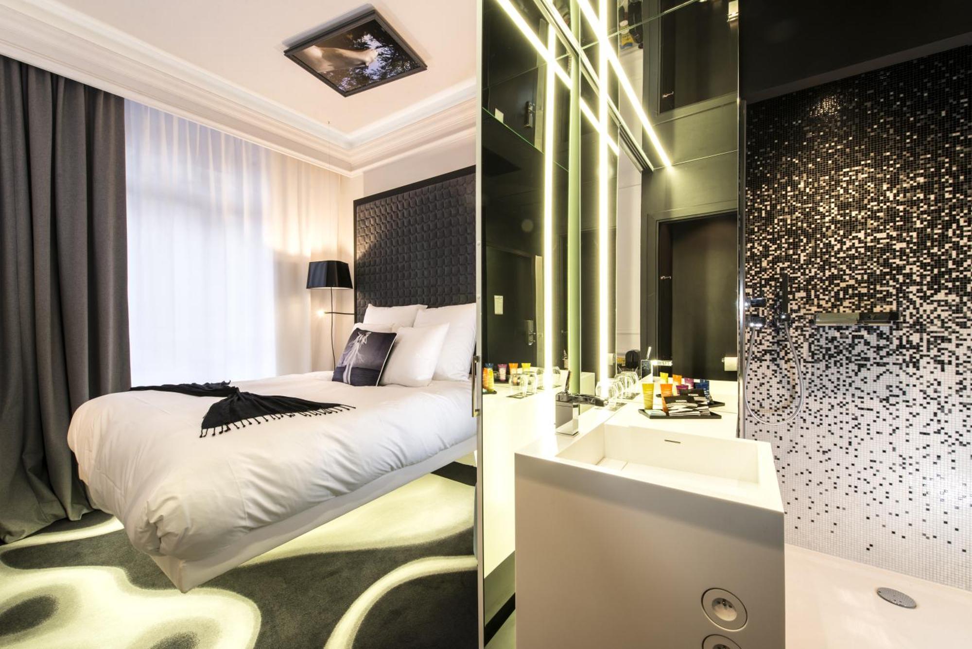 Cocoon Room with Spa Access,773317759:JPEG