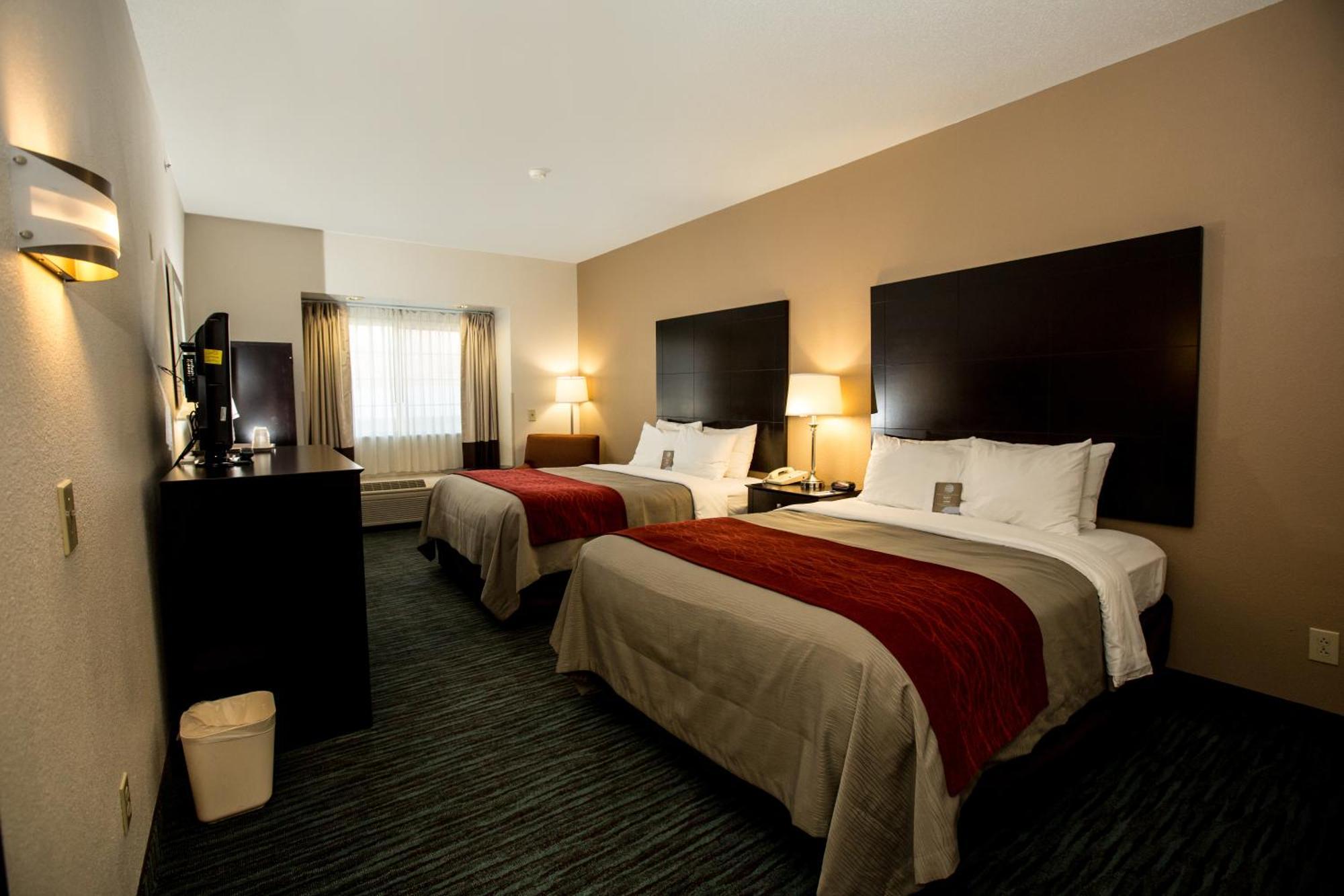 Queen Room with Two Queen Beds - Non-Smoking