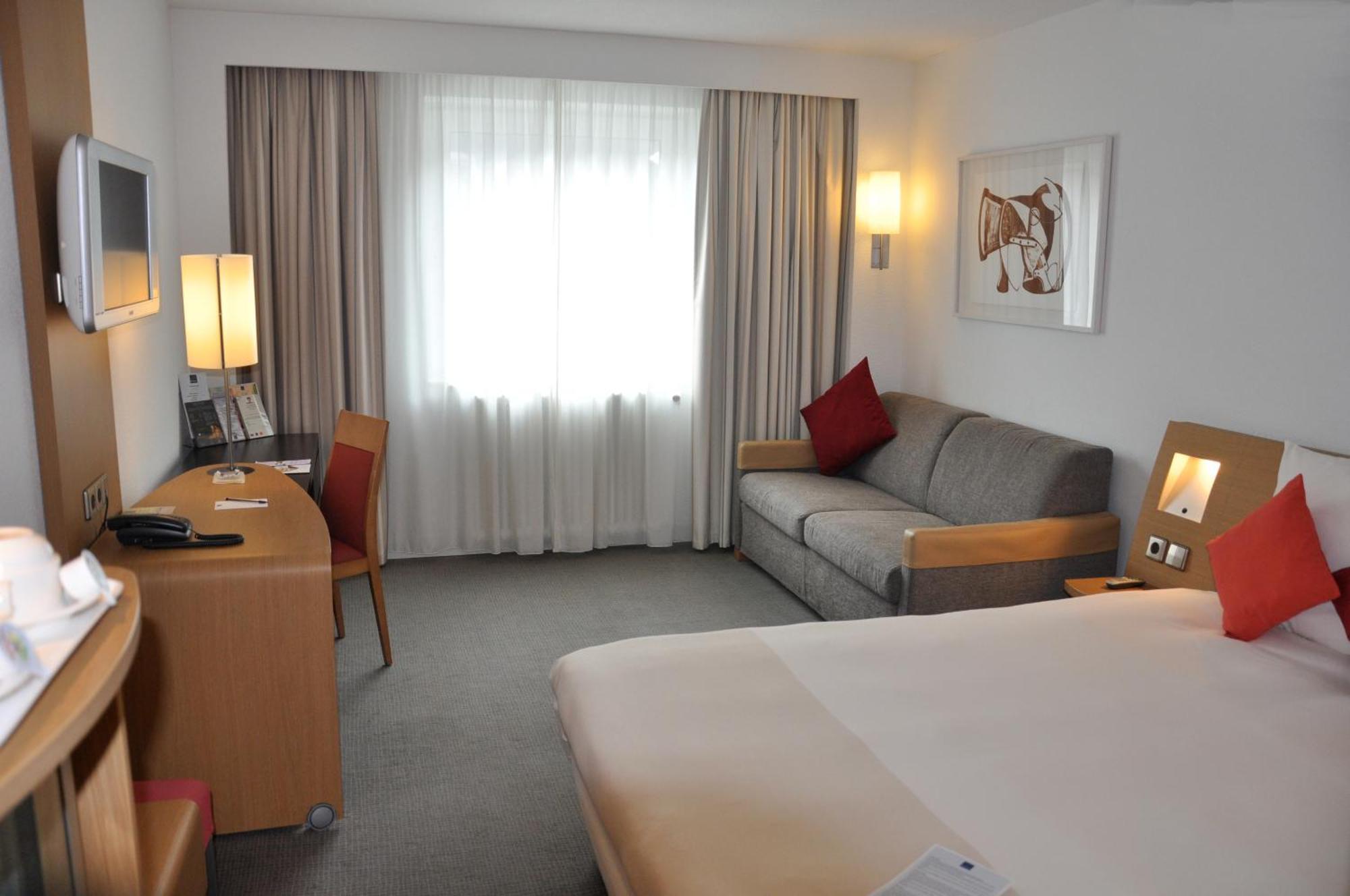 Double Room,61356163:JPEG