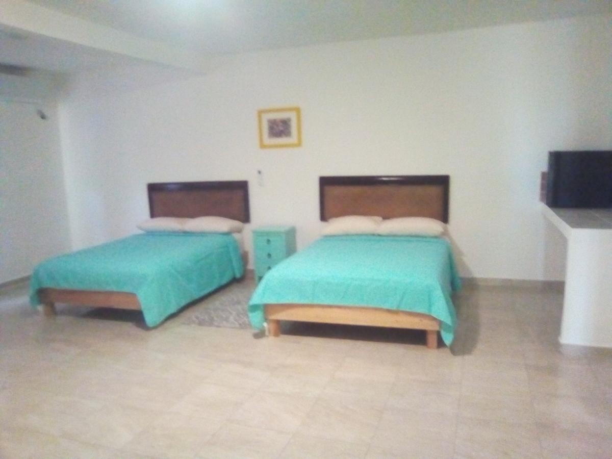 Quarto King com 2 Camas King-size