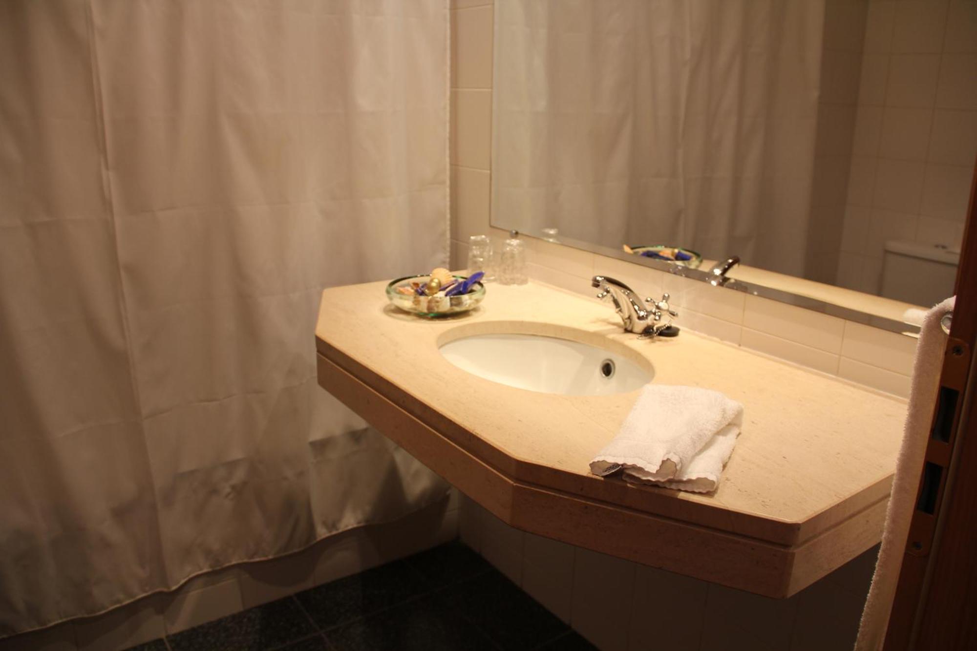 Quarto Twin com Varanda