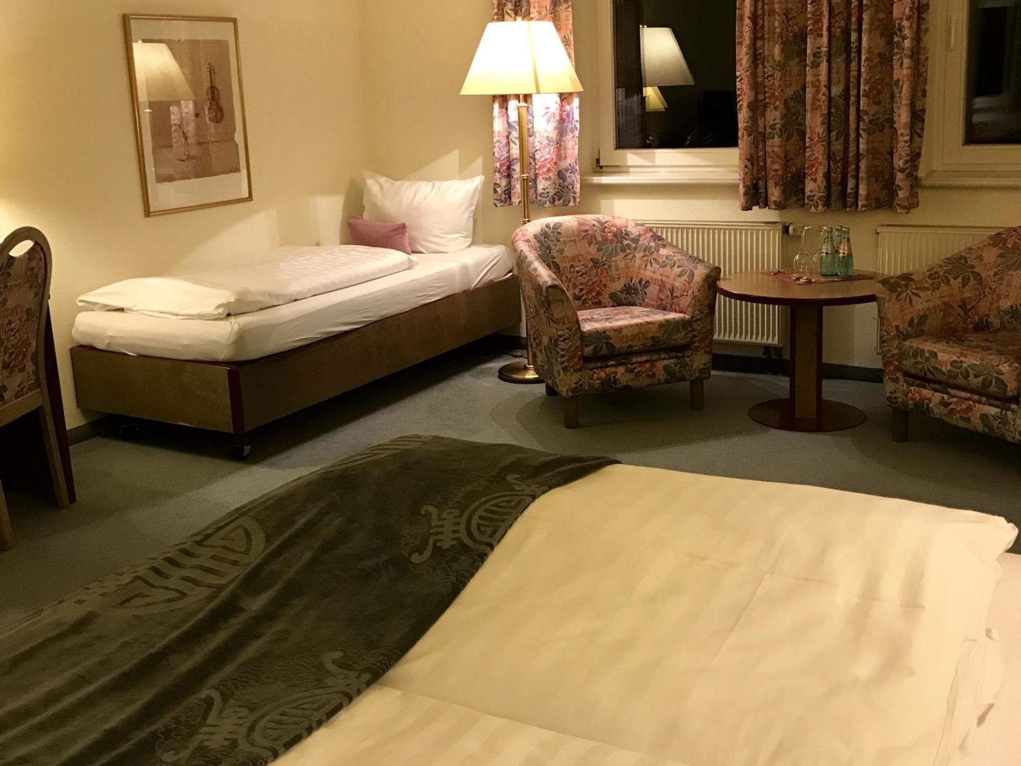 Dreibettzimmer