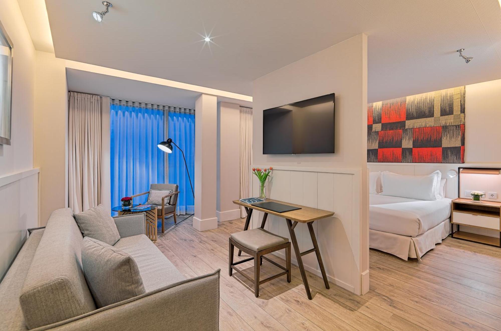Junior Suite,709607899:JPEG