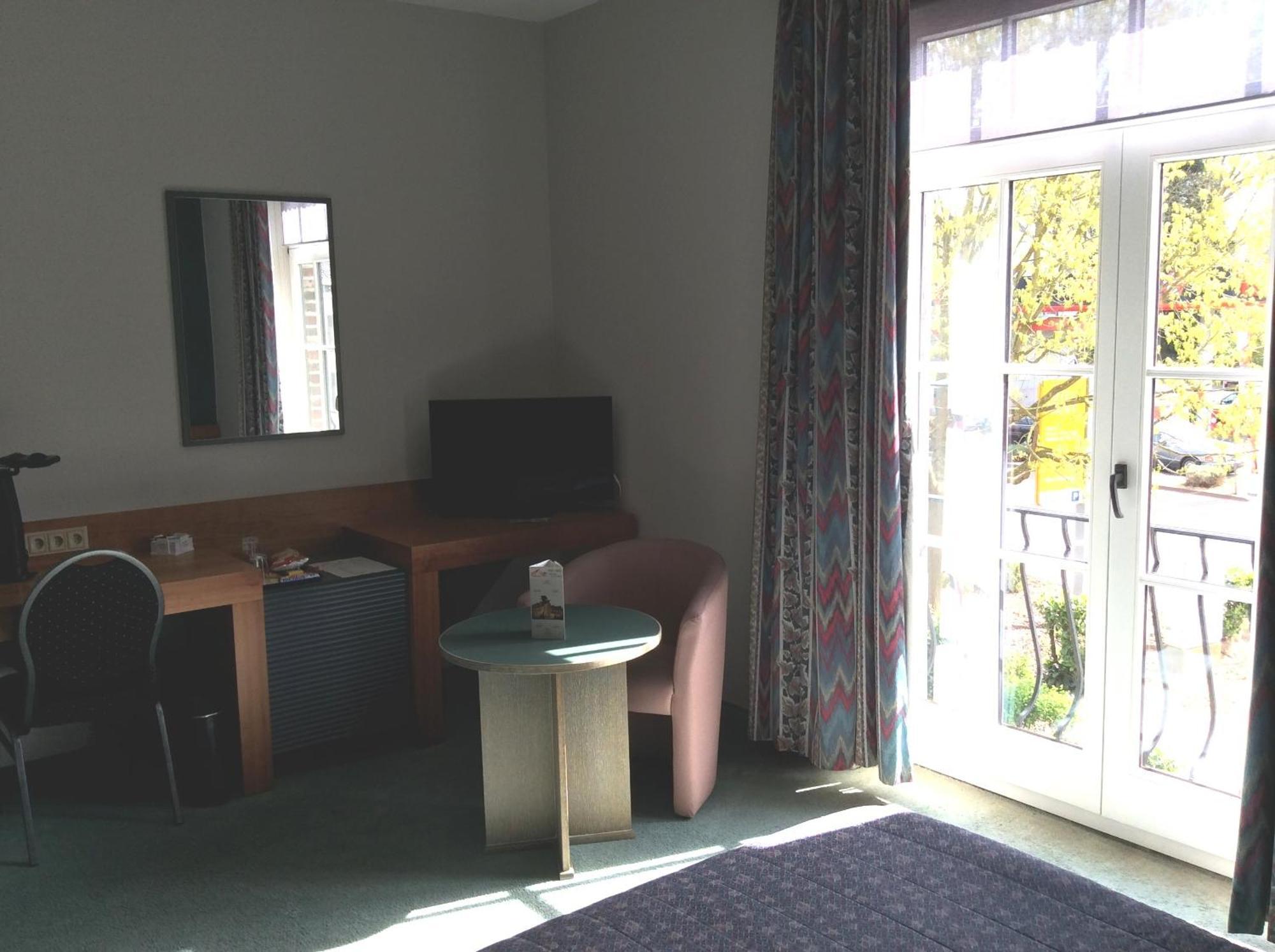 Standard Single Room,709752835:JPEG