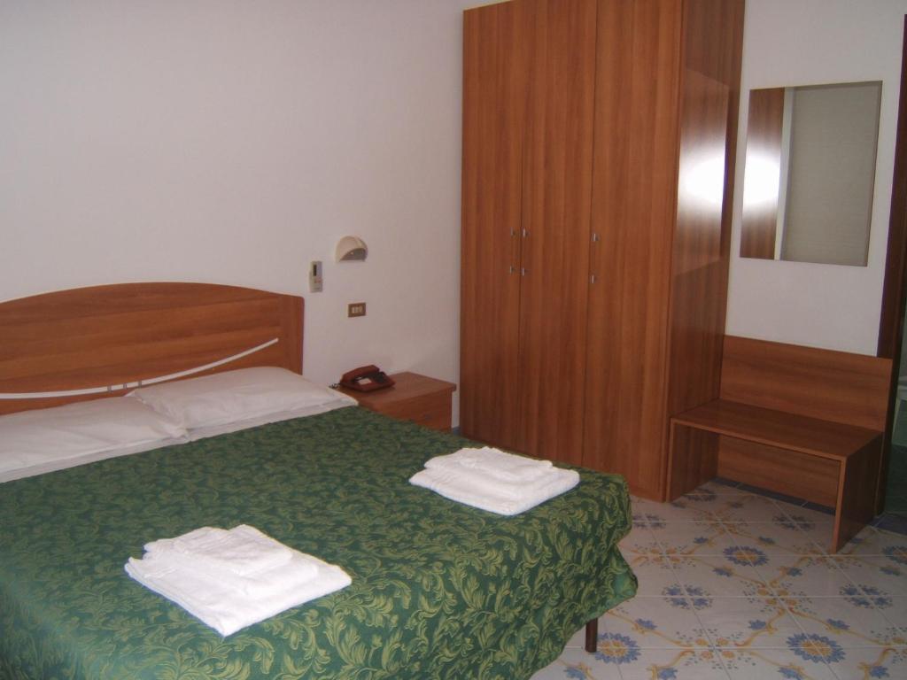 Double Room with Sea View,7147455:JPEG