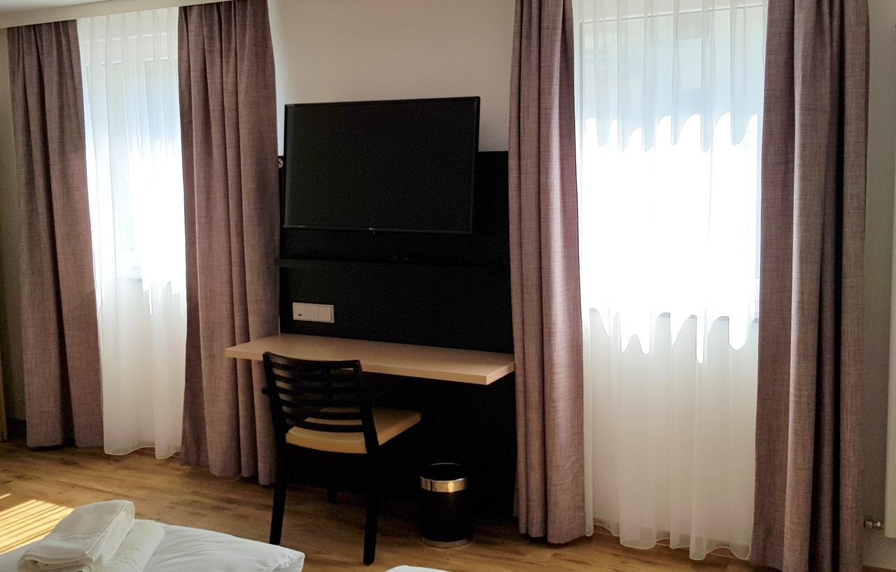 Großes Doppelzimmer