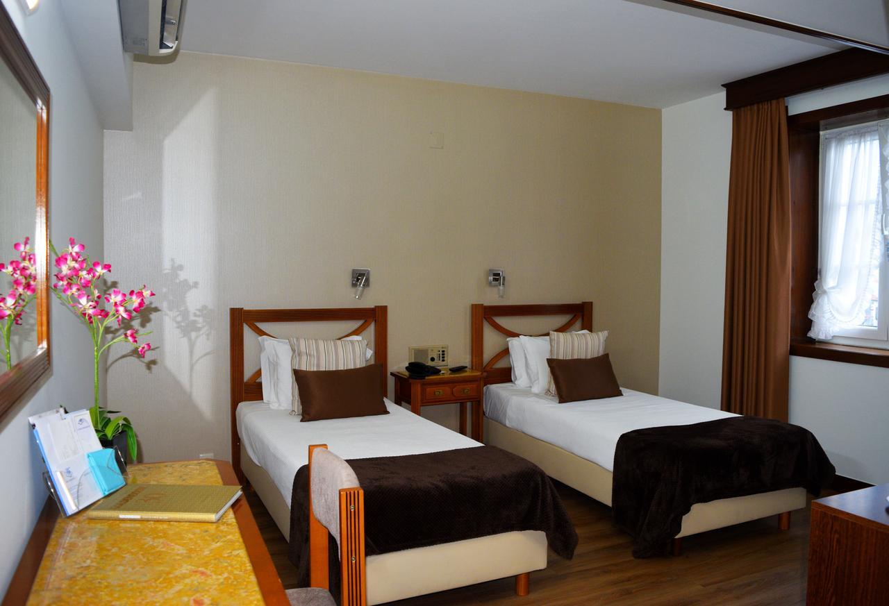 Twin Room,719035444:JPEG