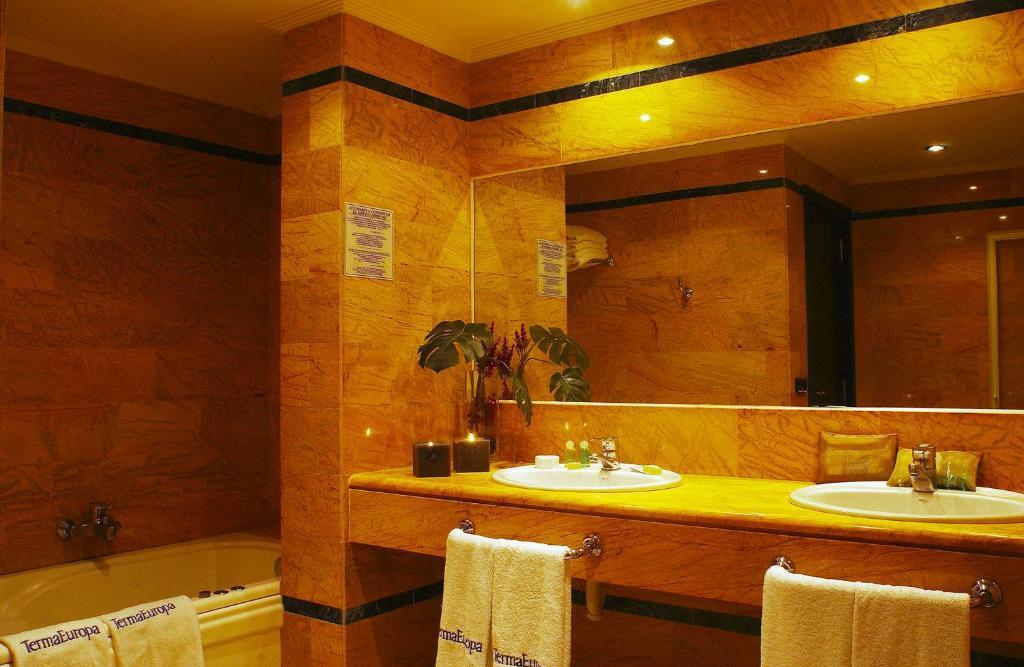 Habitación Triple Superior con acceso al spa