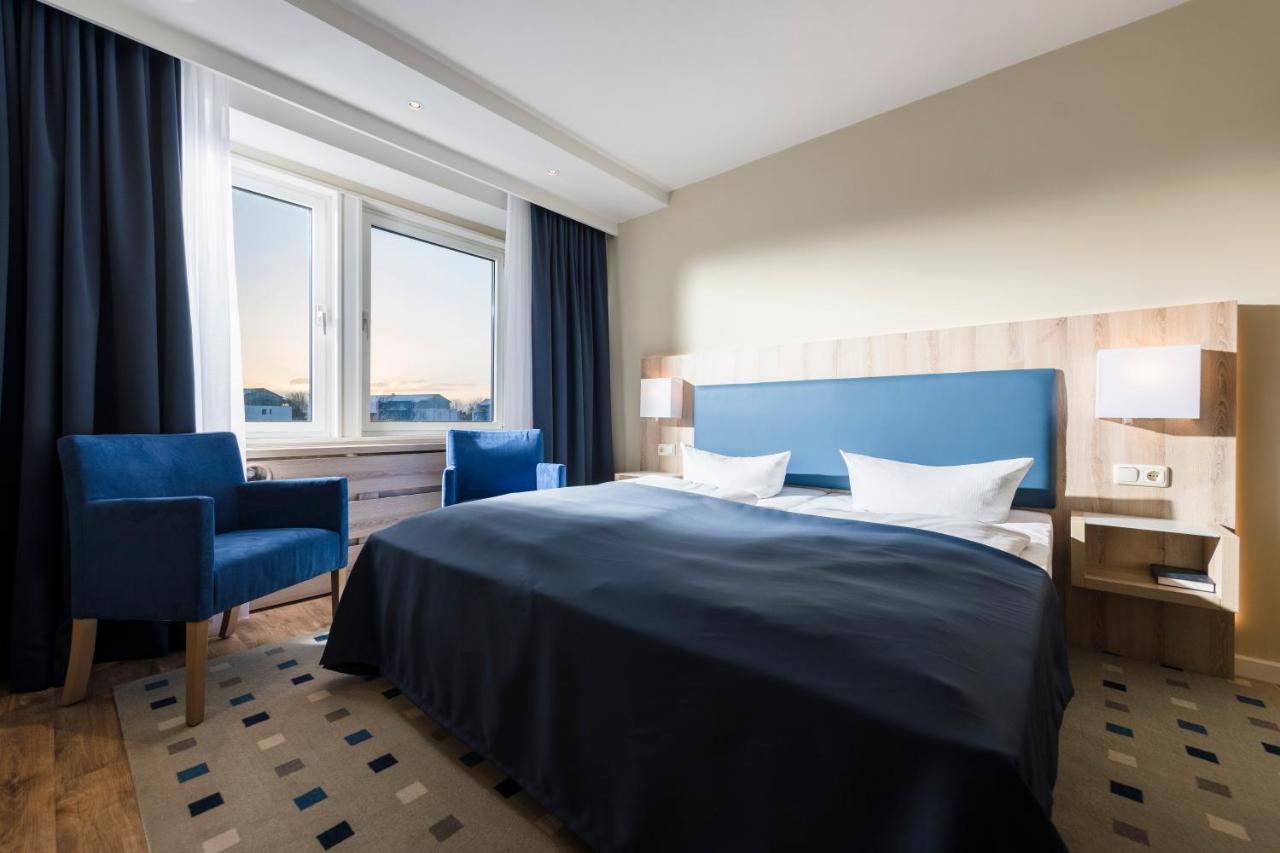 Double Room with Sea View,723989383:JPEG