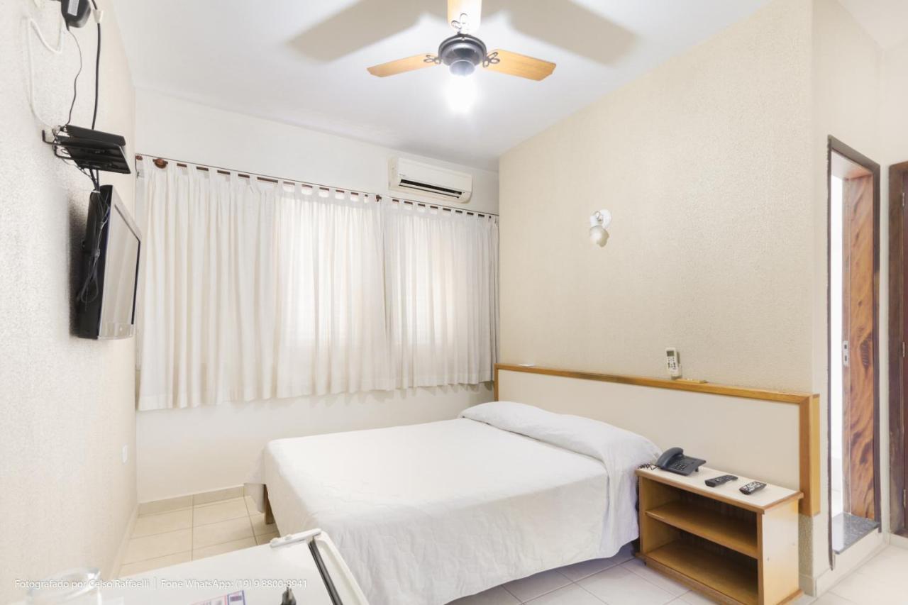Quarto Standard com Cama de Casal ou 2 de Solteiro