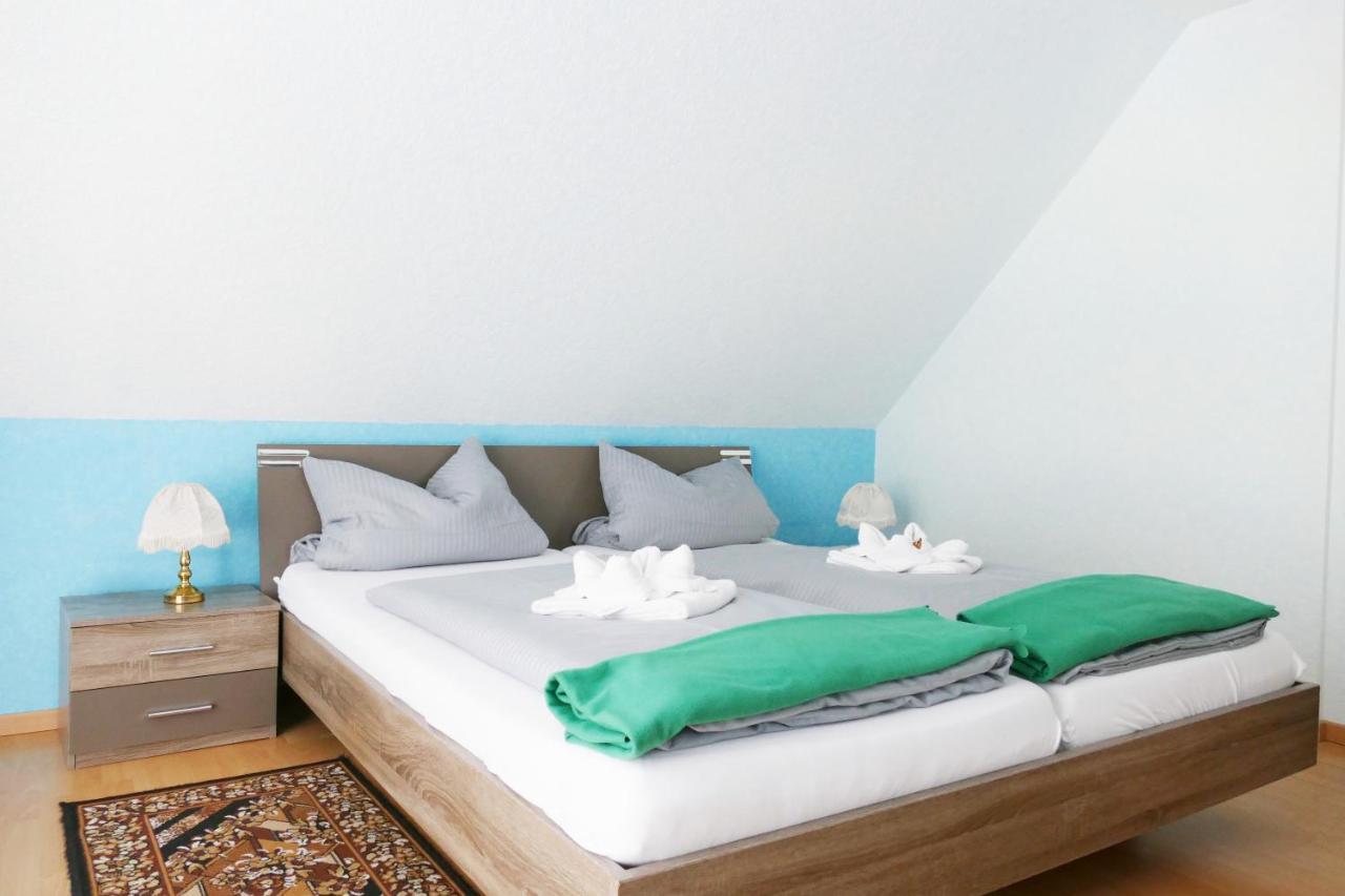 Doppelzimmer mit Balkon