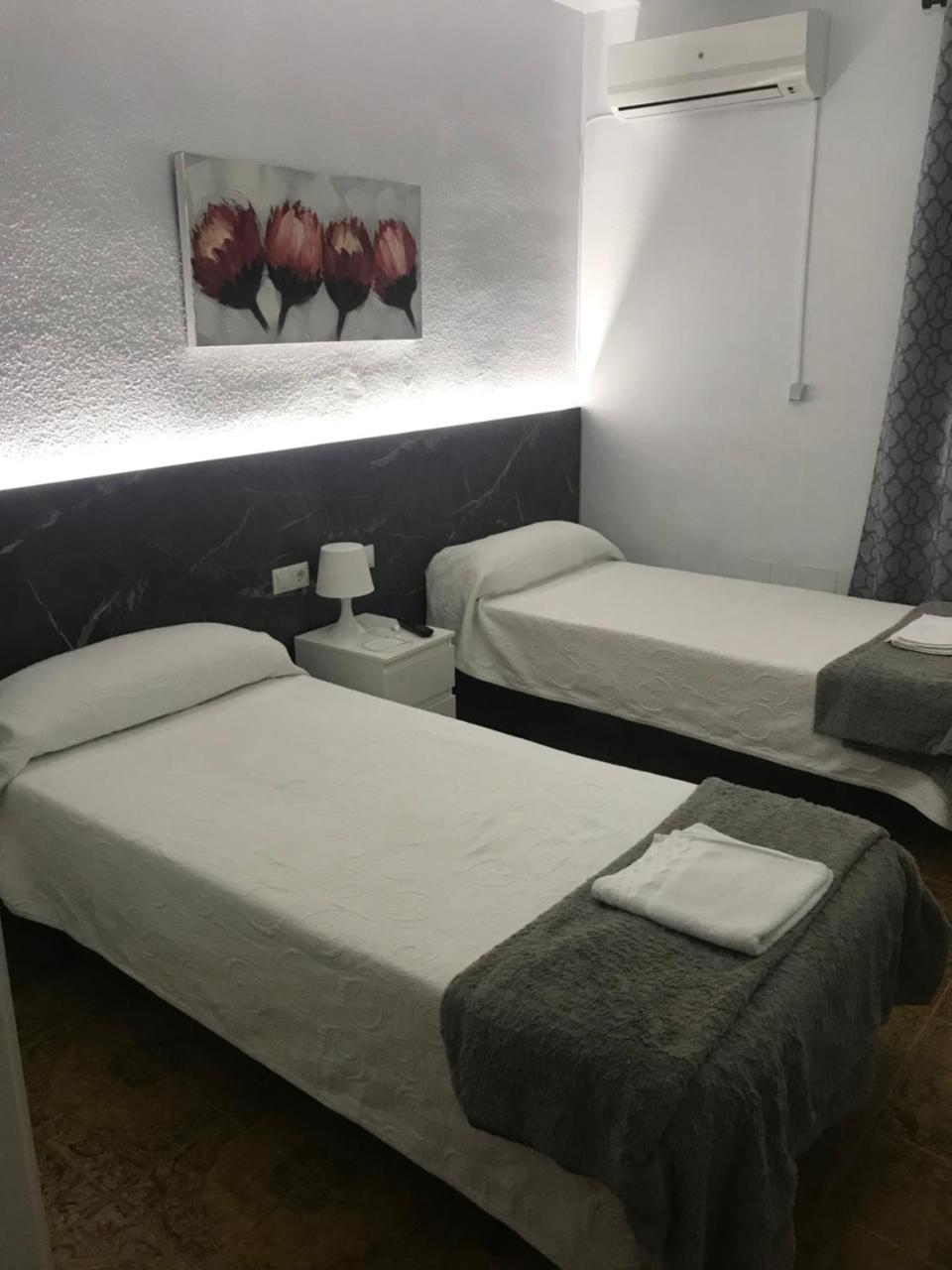 Chambre Lits Jumeaux avec Salle de Bains Privative Séparée