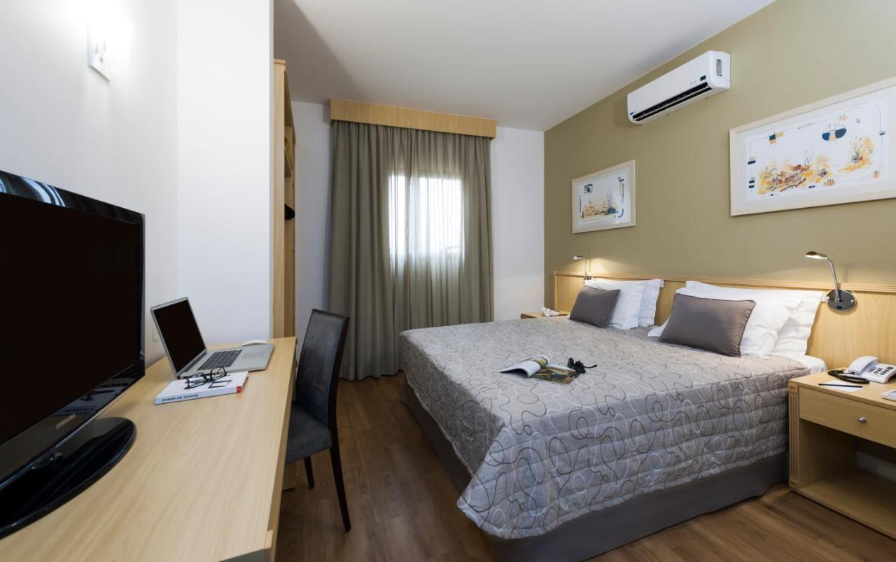 Quarto Standard com Cama Queen-size