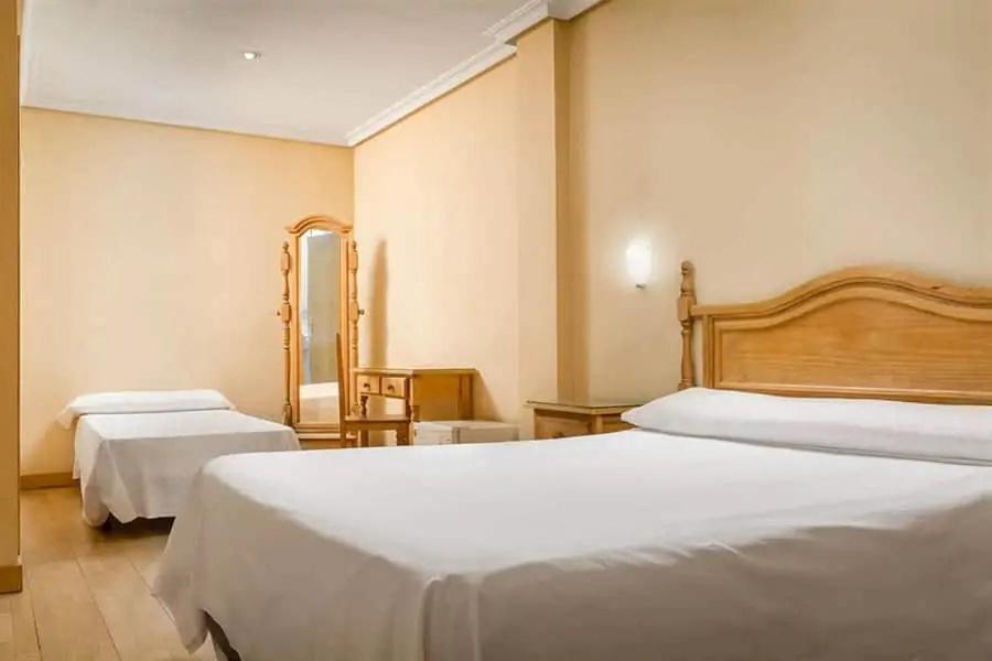 Quarto Triplo Familiar