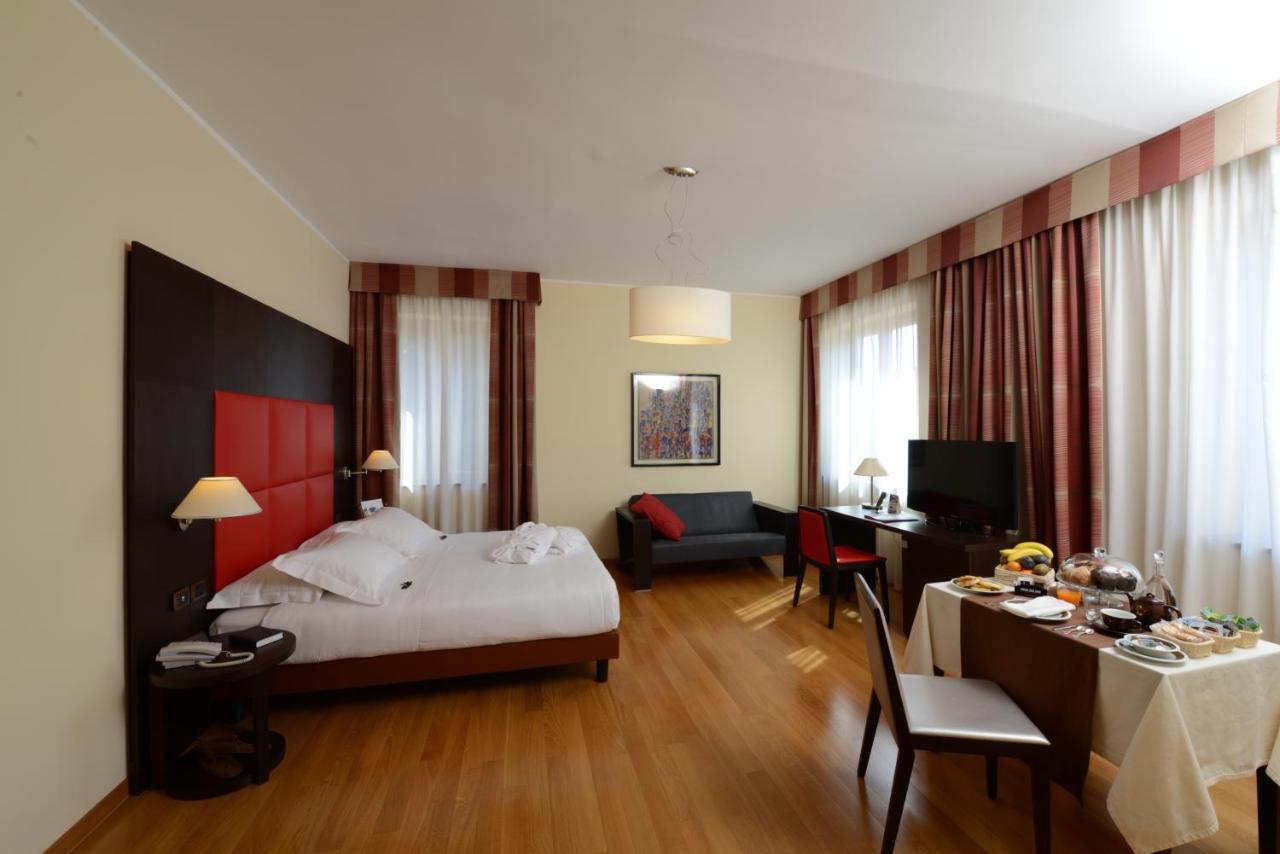 Junior Suite,735913543:JPEG