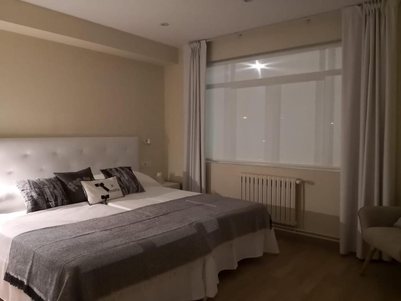 Twin Room,745435711:JPEG