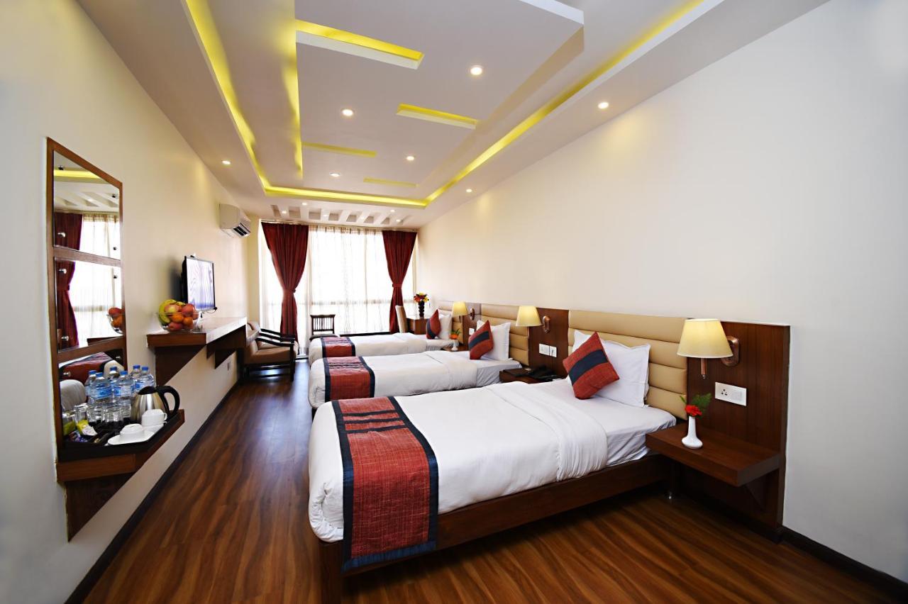Chambre Triple Deluxe - Navette Aéroport Aller ou Retour Gratuite