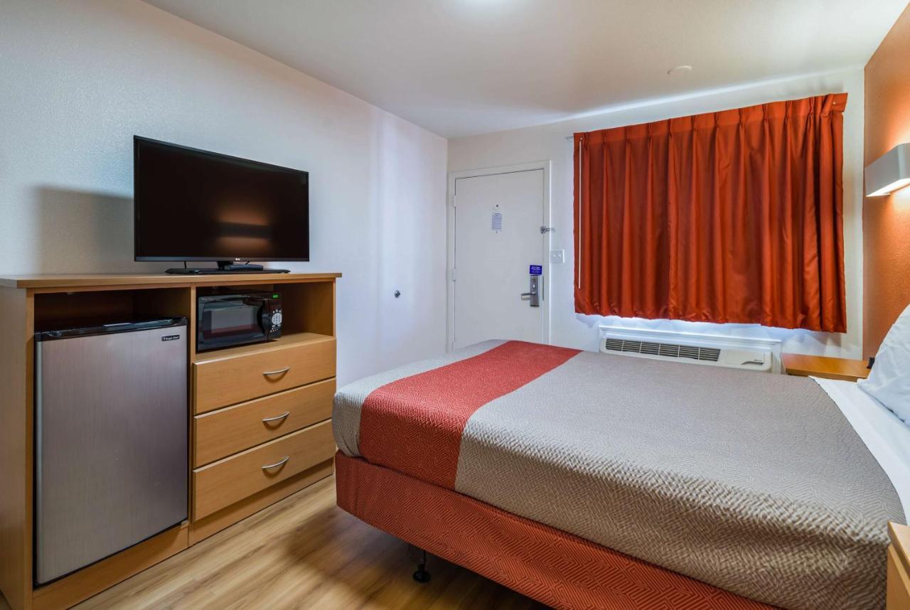 Quarto com Cama Queen-size - Fumantes