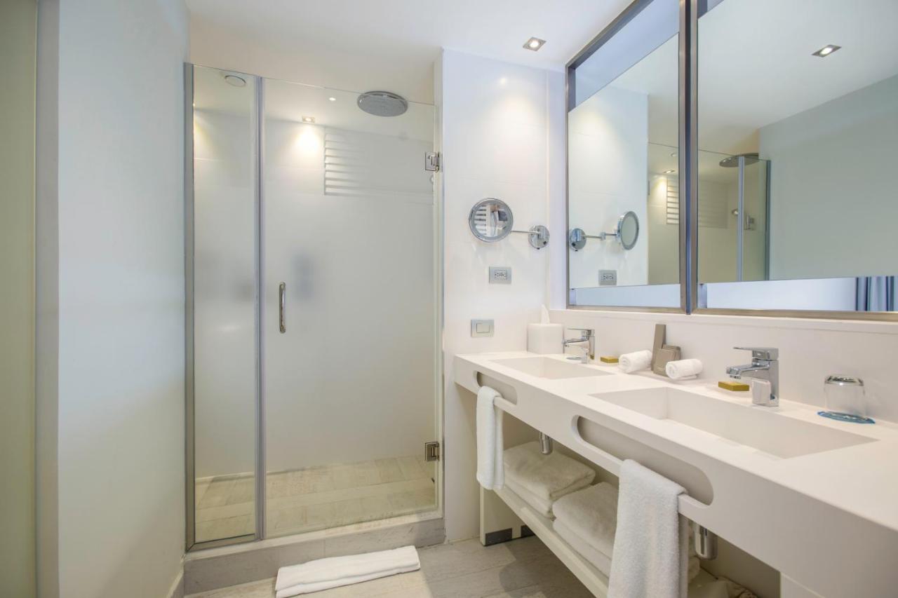 Quarto Familiar Deluxe Privilegiado (3 Adultos + 2 Crianças)