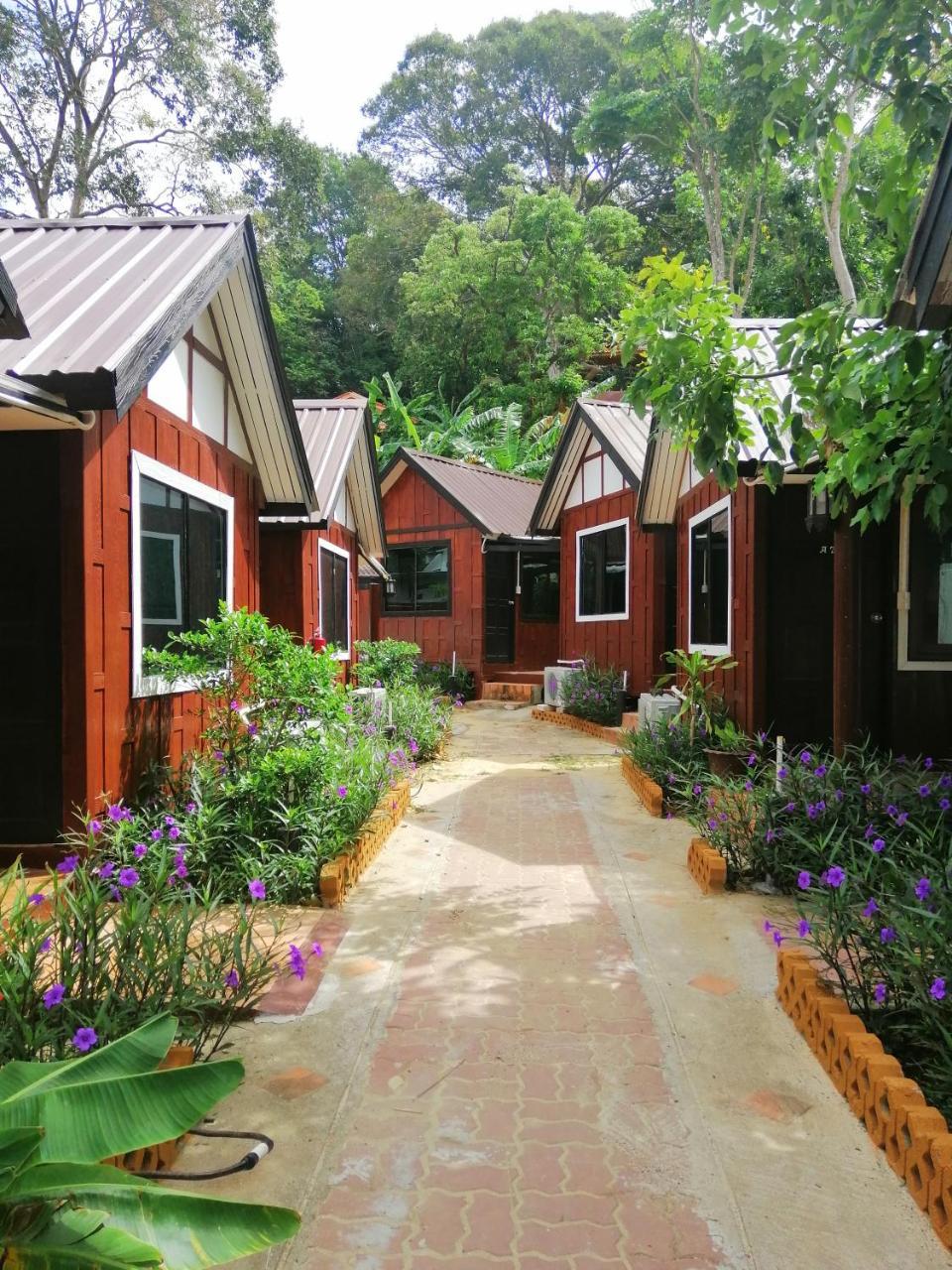 Bungalow,753552166:JPEG