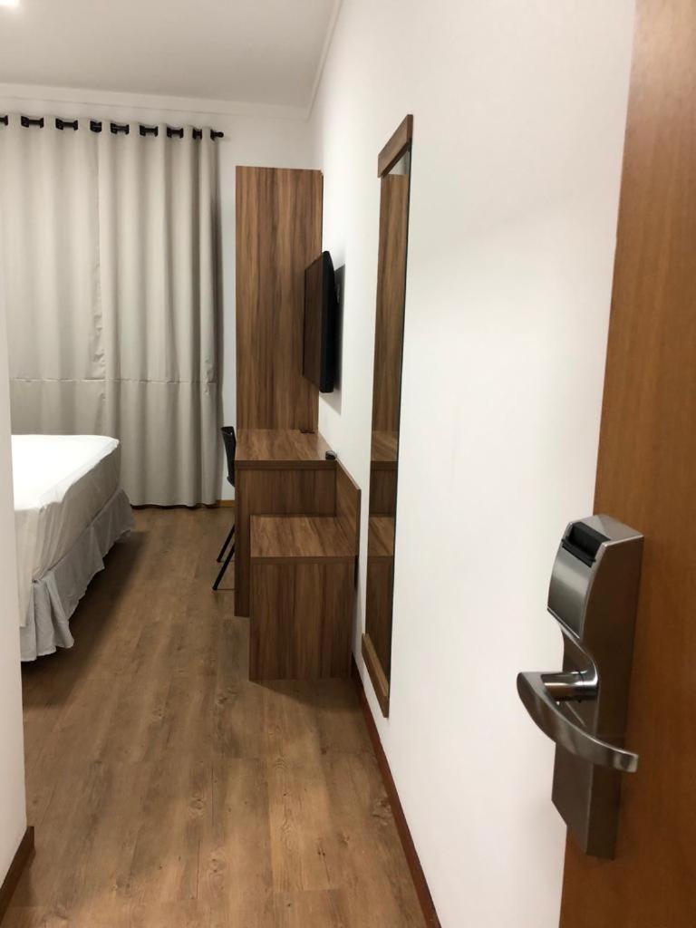 Quarto Duplo