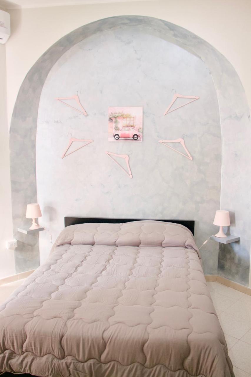 Deluxe Room,759297101:JPEG
