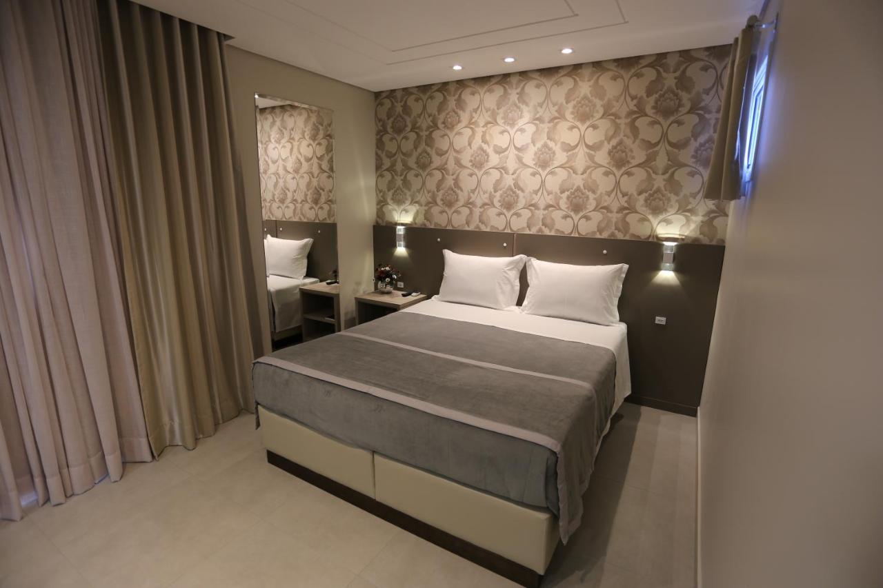 Quarto Quádruplo de Luxo