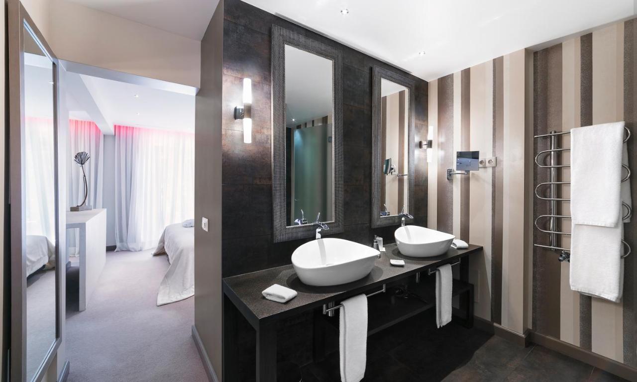 Deluxe Suite,943367365:JPEG