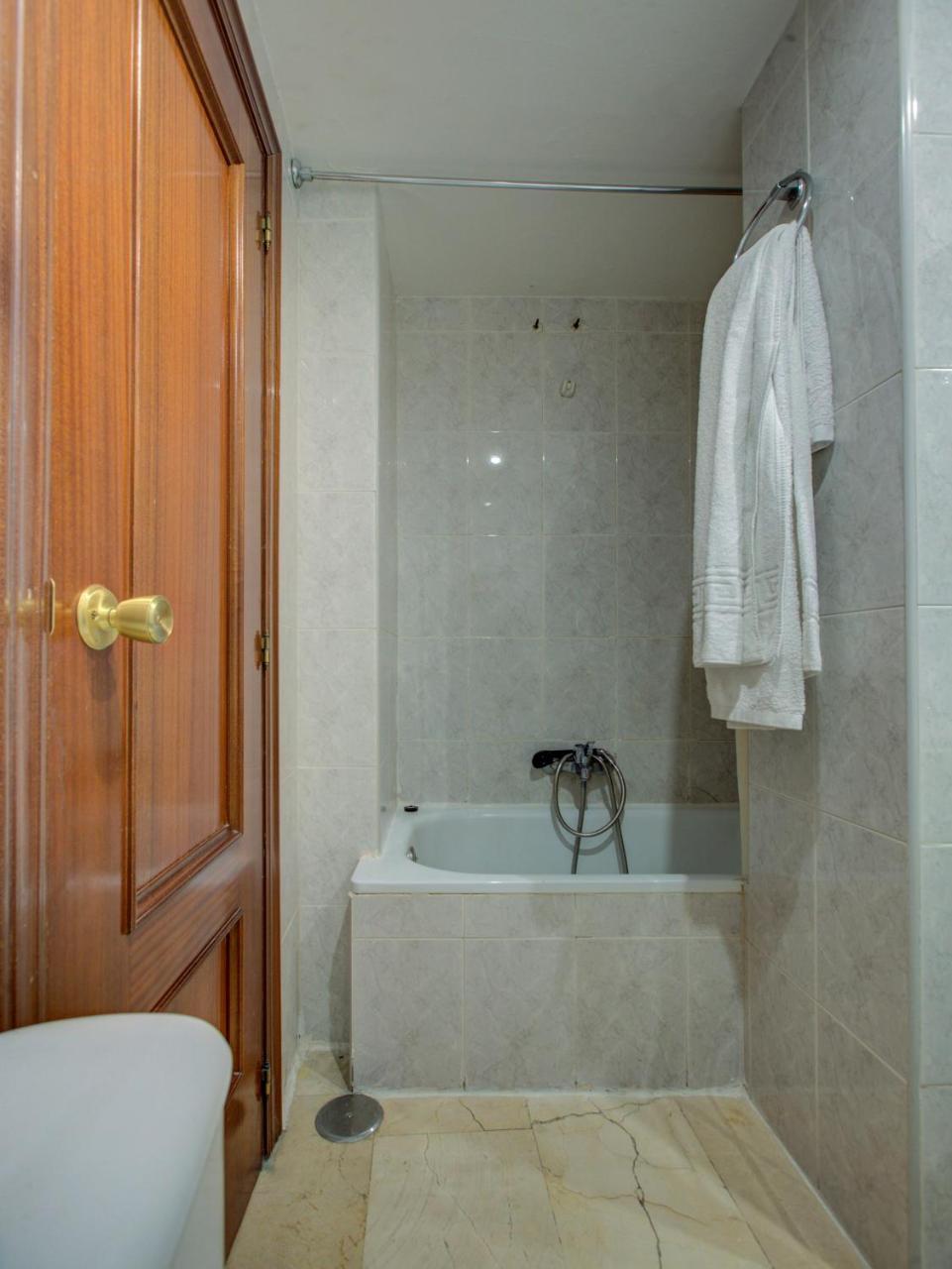 Quarto Twin com Cama Extra
