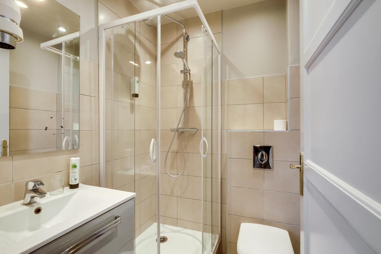 Chambre Supérieure (1 à 4 Personnes)