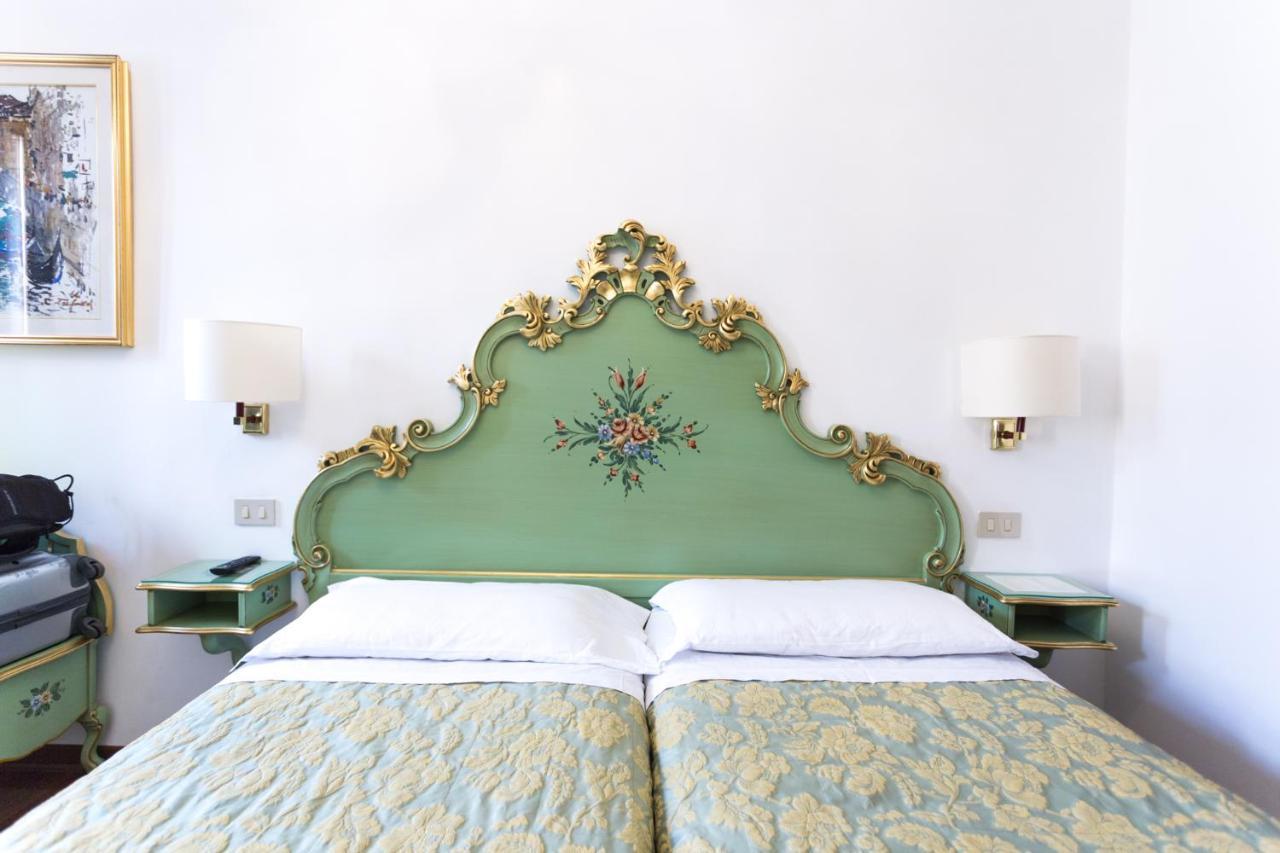Dreibettzimmer