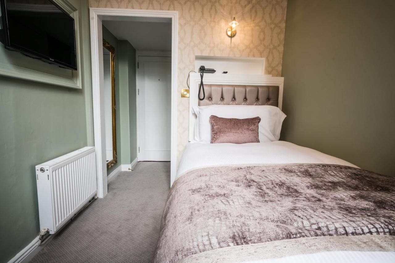 Small Single Room,1695740511:JPEG