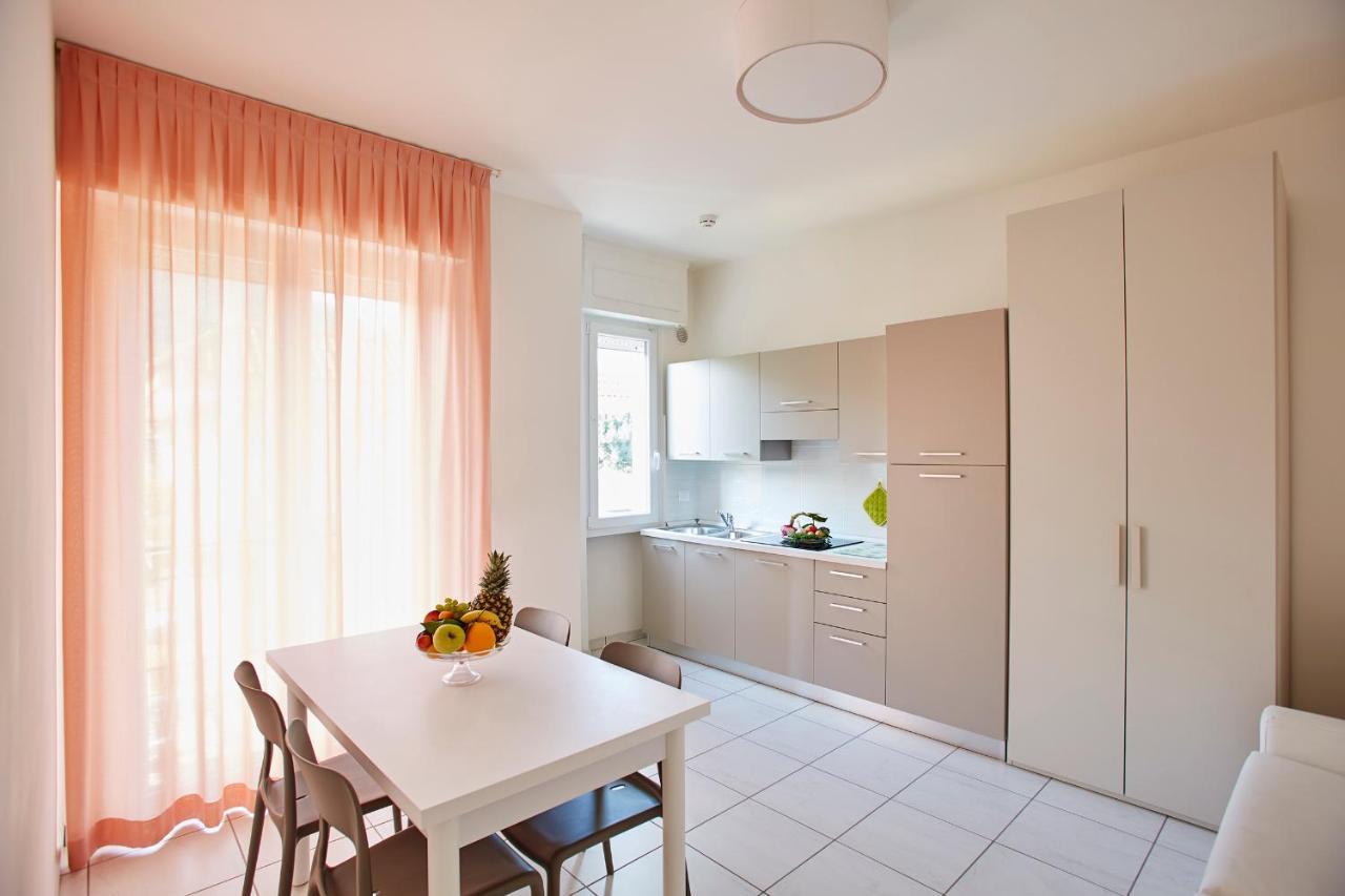 One-Bedroom Apartment,769427641:JPEG