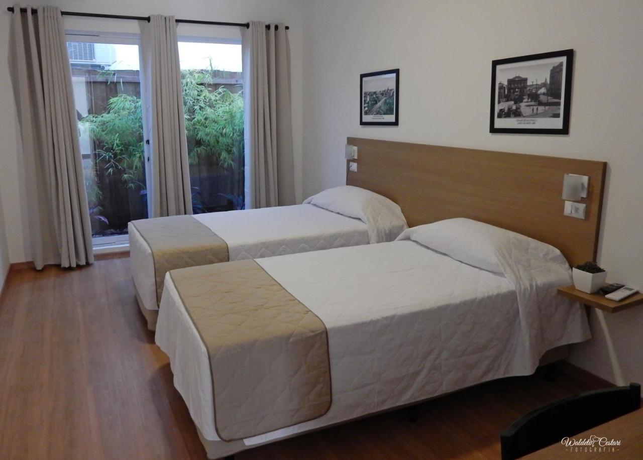 Quarto Superior com 2 Camas de Solteiro