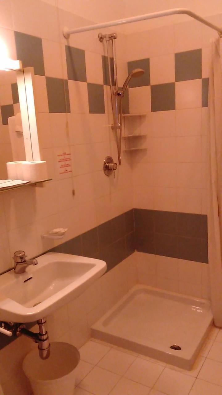 Camera Quadrupla con Bagno