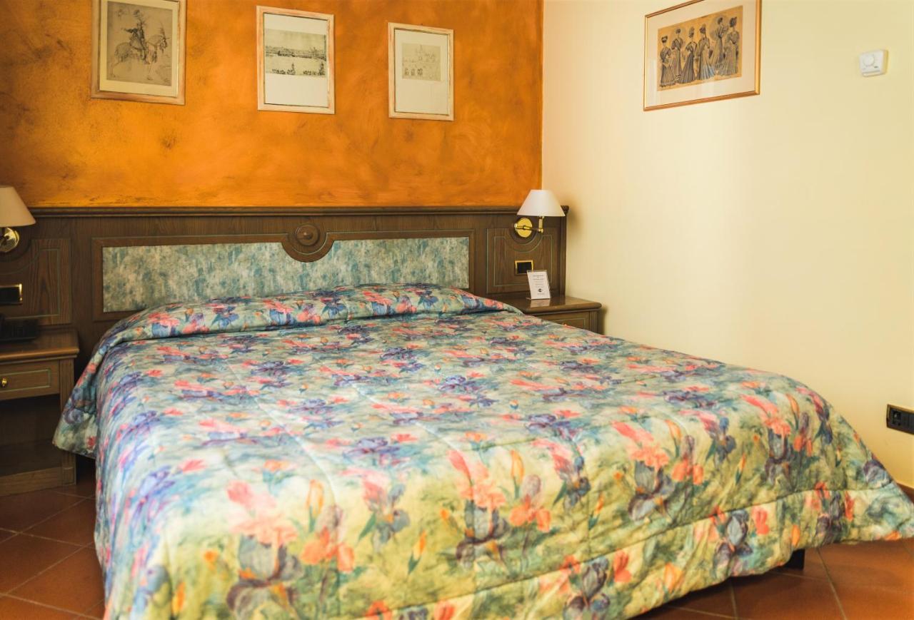 Standard Single Room,1584459502:JPEG