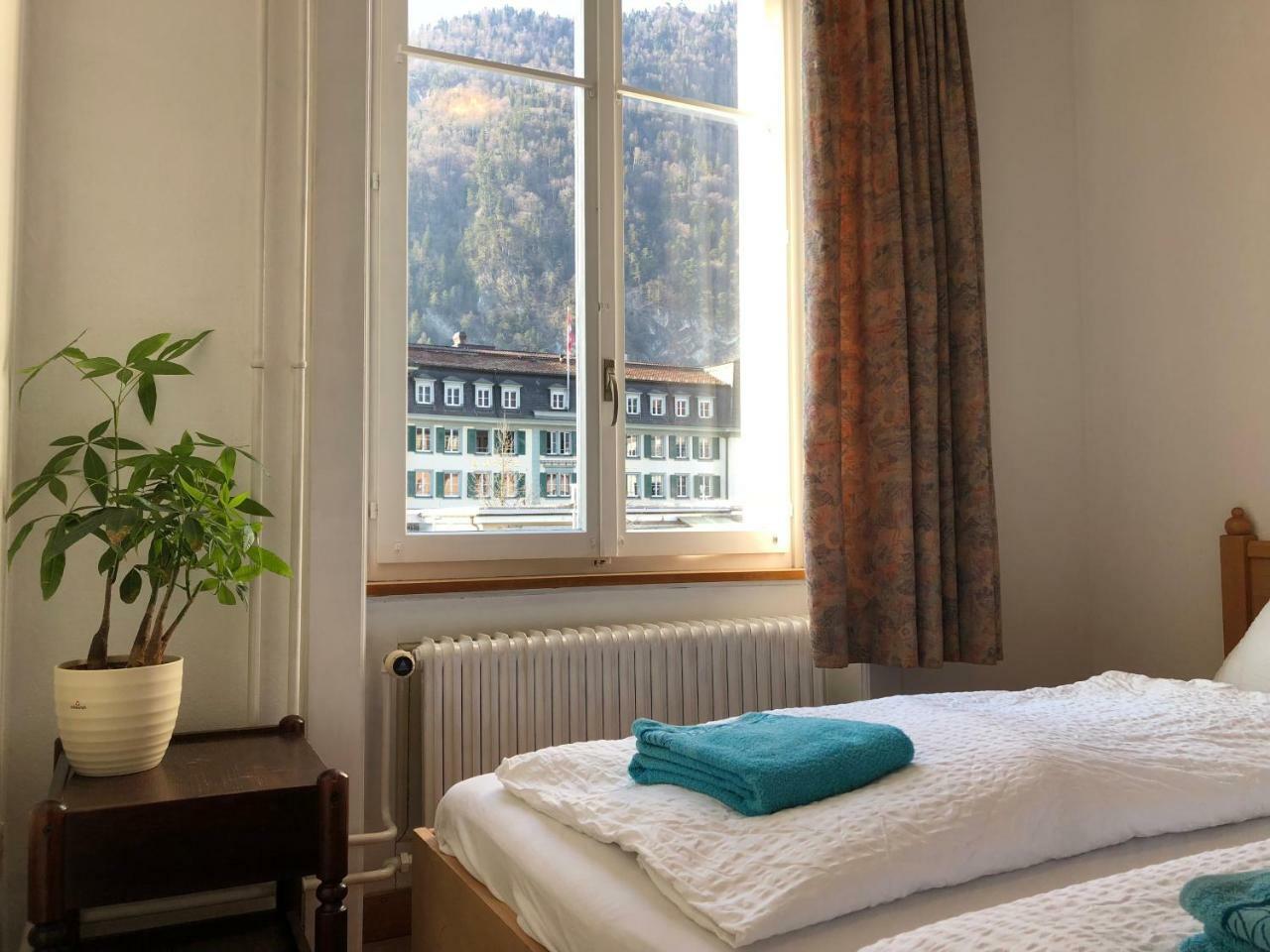 Habitación Doble con baño compartido y vistas a la montaña
