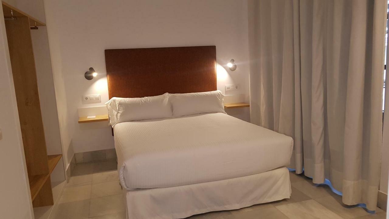 Doppel- oder Zweibettzimmer